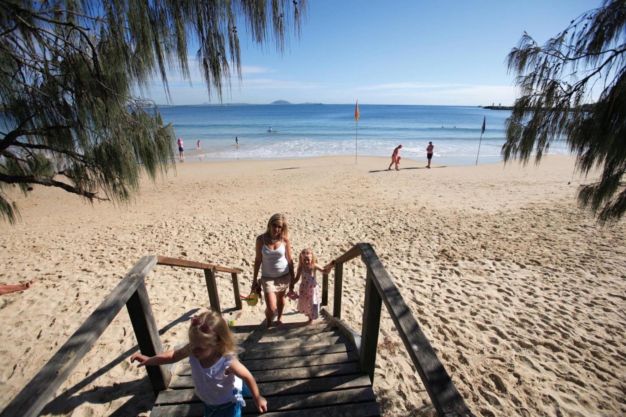 Alex Seaside Resort Alexandra Headland Ngoại thất bức ảnh
